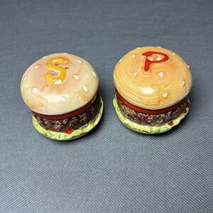 Vintage Enesco Hamburger Salt And Pepper Shakers E-9978 Japan-Set